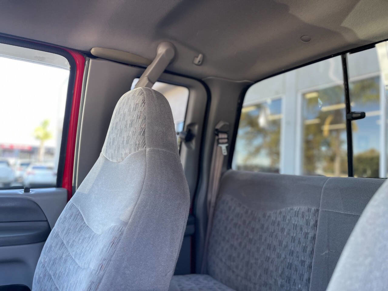 Used 2000 Ford F250 XLT image 25