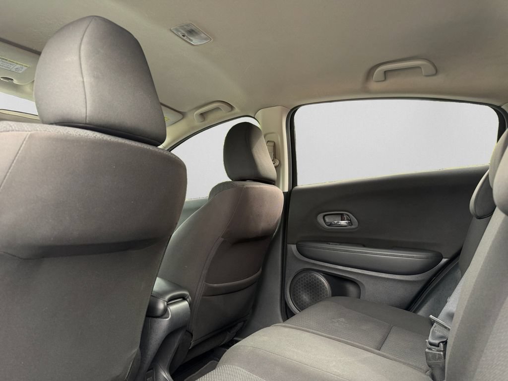 Used 2018 Honda HR-V LX image 30