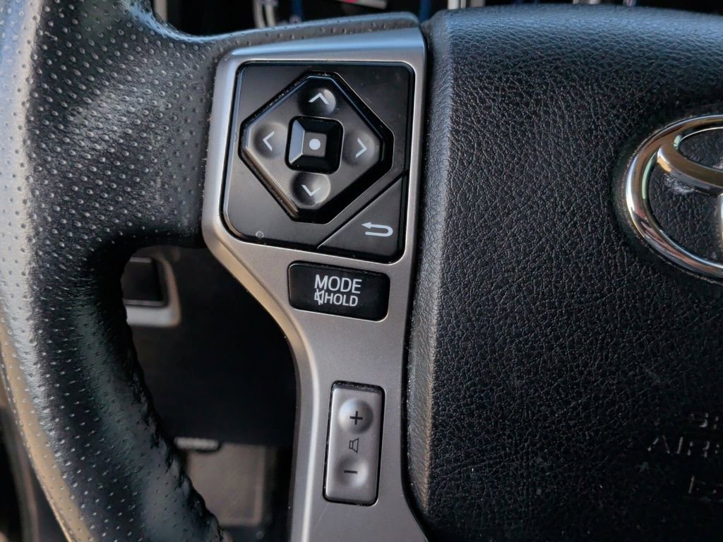 Used 2018 Toyota 4Runner SR5 Premium image 18