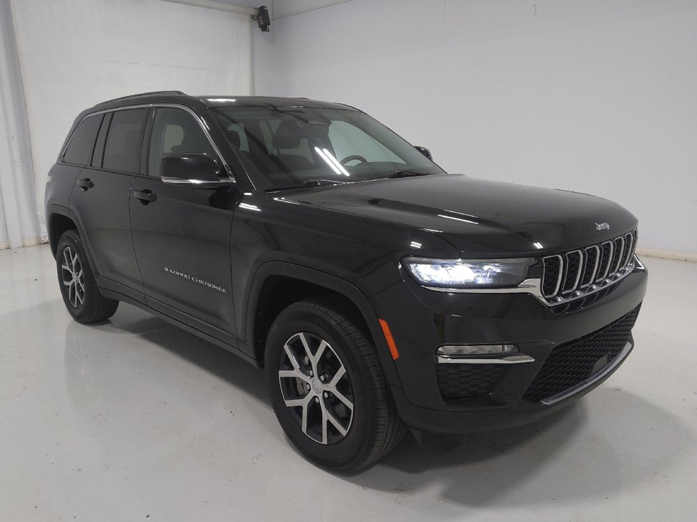 Used 2023 Jeep Grand Cherokee Limited AWD/4WD image 13