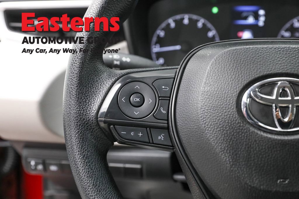 Used 2025 Toyota Corolla LE image 15