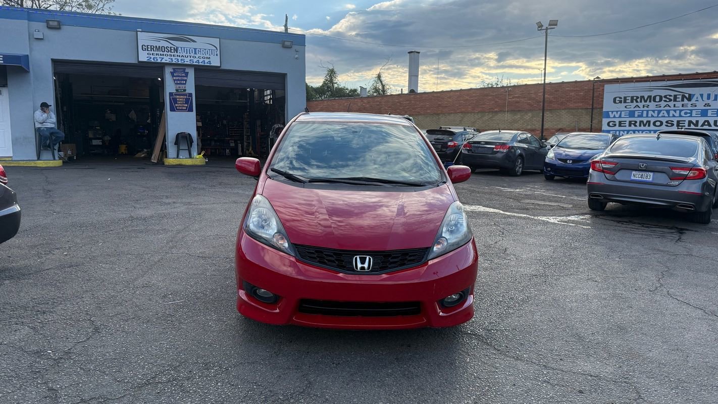 Used 2013 Honda Fit Sport image 8