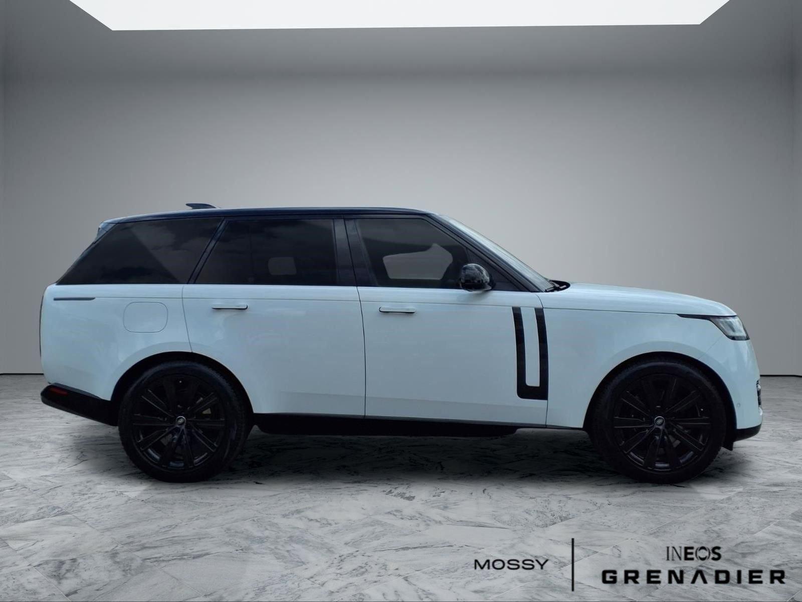 Used 2023 Land Rover Range Rover SE AWD/4WD image 8