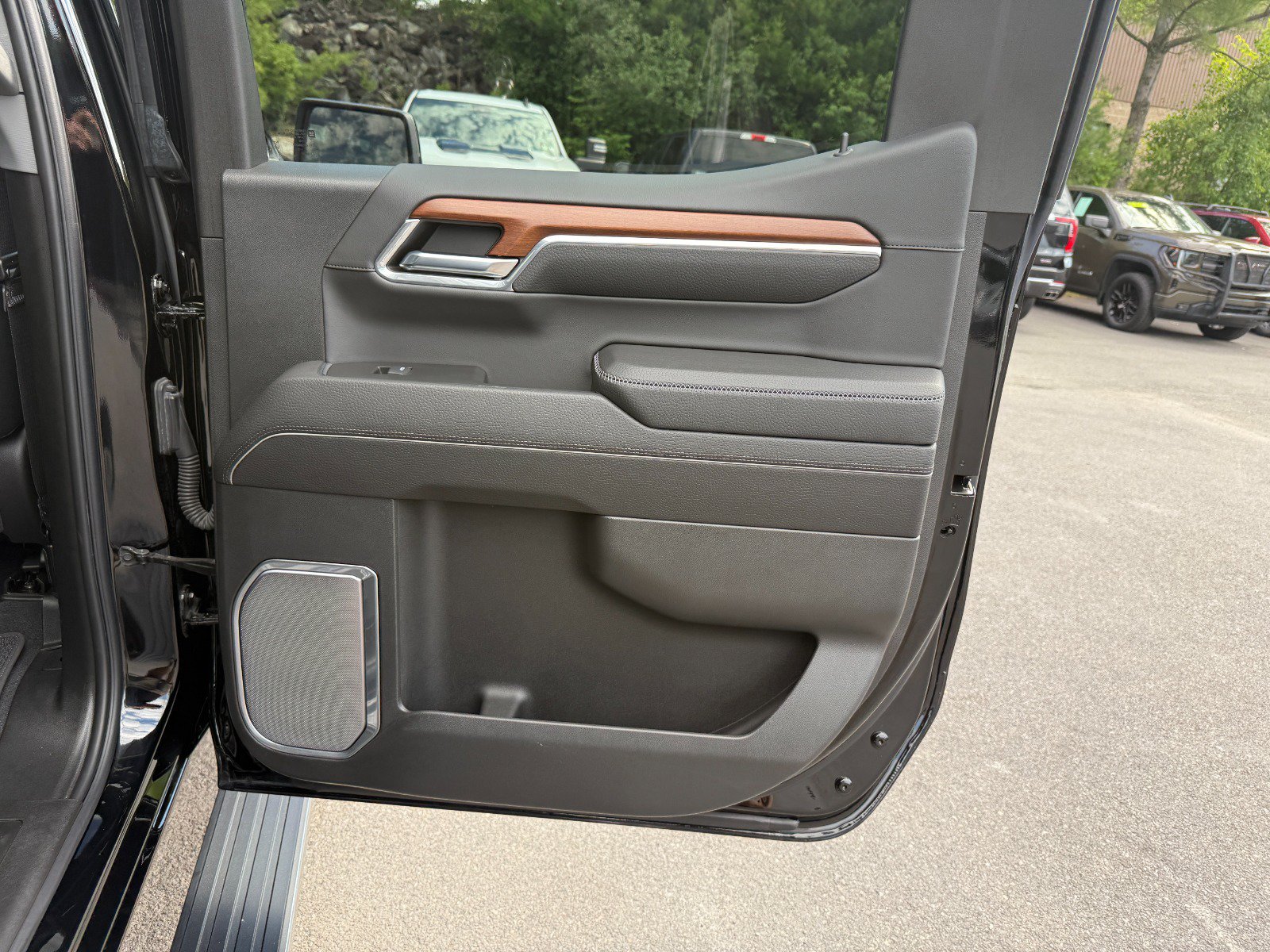 Used 2023 GMC Sierra 1500 Denali AWD/4WD image 22