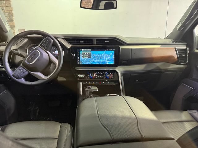 Used 2025 GMC Sierra 1500 Denali AWD/4WD image 26