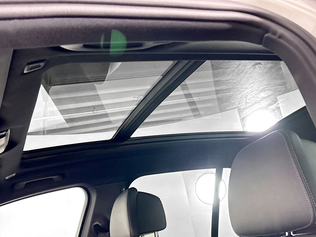 Used 2025 BMW X5 xDrive50e image 19