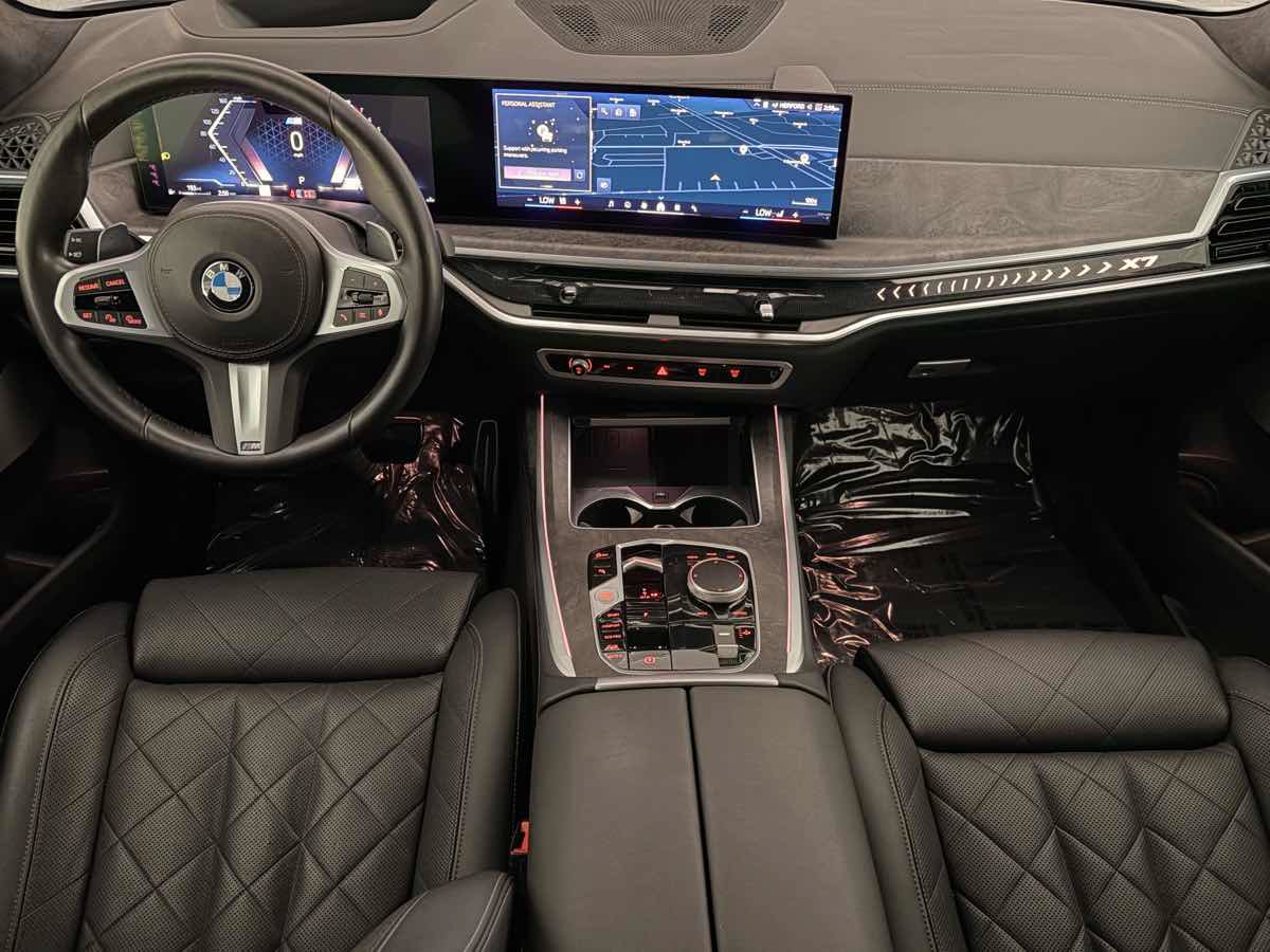 Used 2024 BMW X7 xDrive40i w/ M Sport Package AWD/4WD image 21