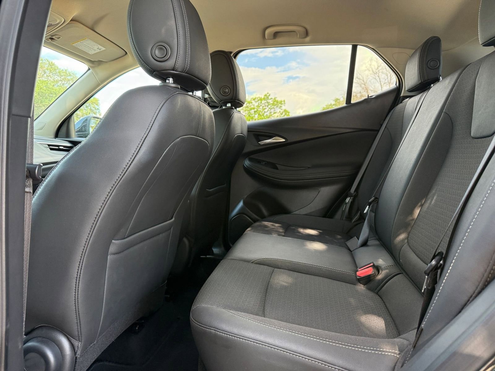 Used 2025 Buick Encore GX Preferred FWD image 27