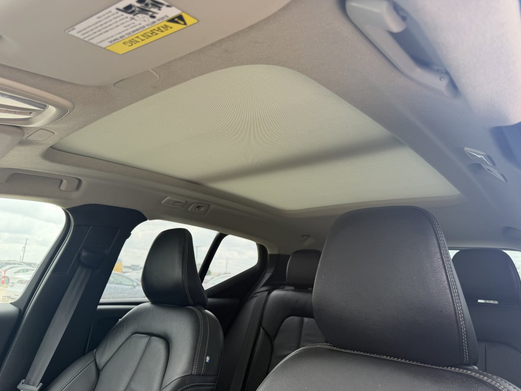 Used 2023 Volvo XC40 B5 Plus w/ Driver Assist Package AWD/4WD image 13