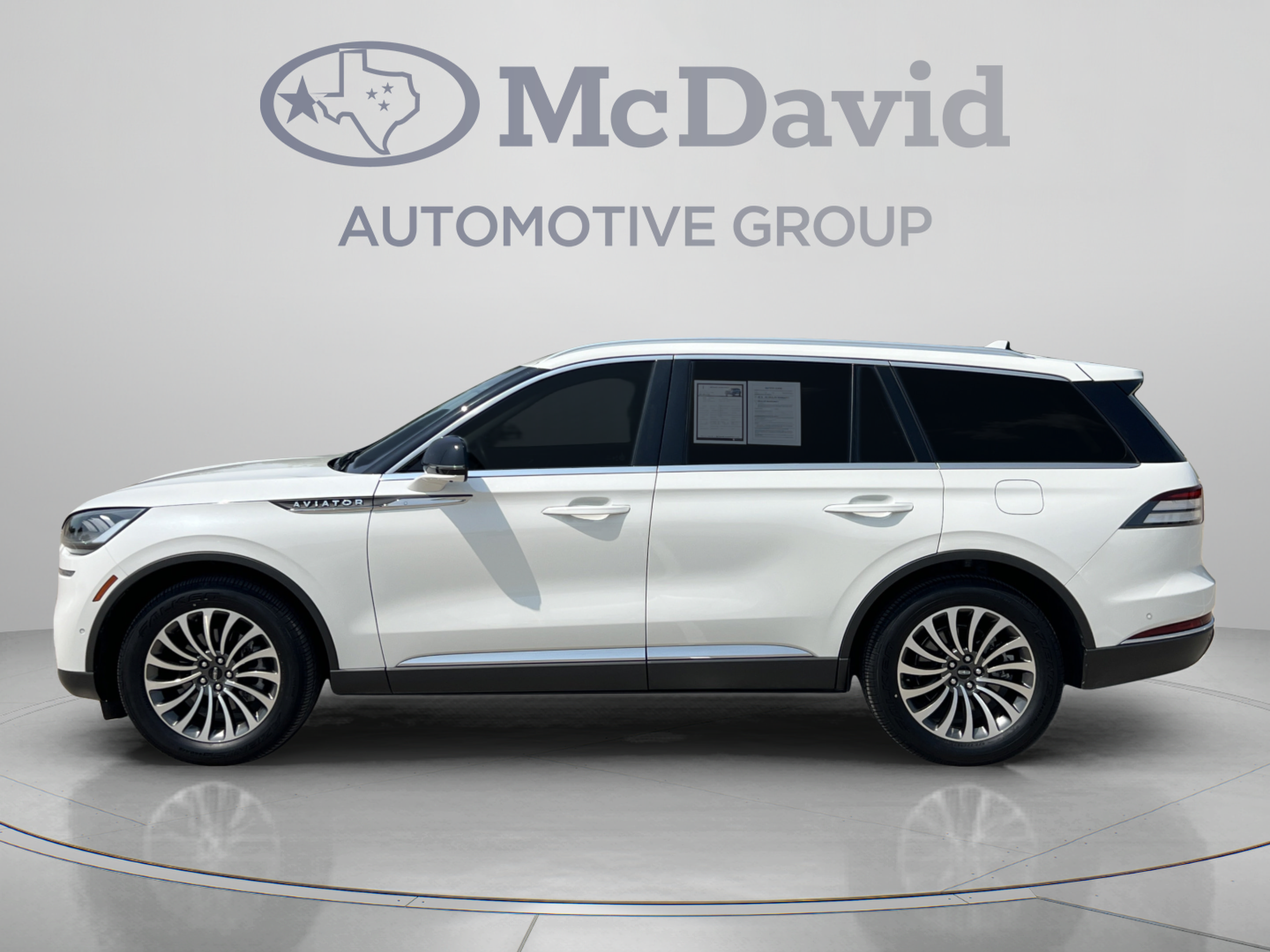 Certified 2024 Lincoln Aviator Reserve w/ Equipment Group 201A RWD image 4