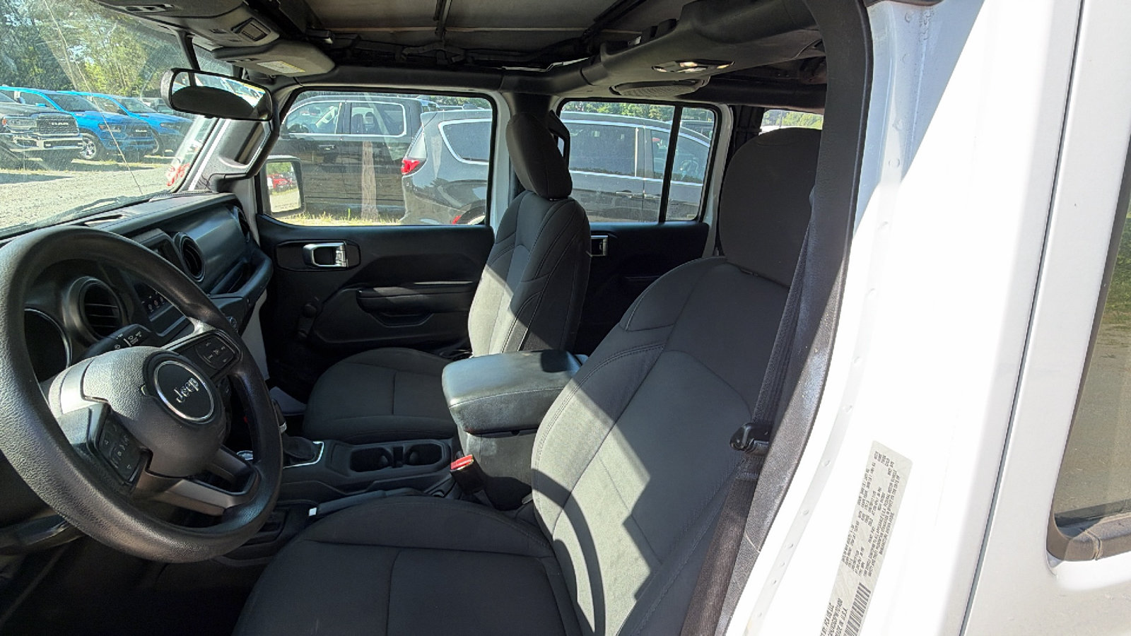 Used 2023 Jeep Wrangler Unlimited Sport AWD/4WD image 17