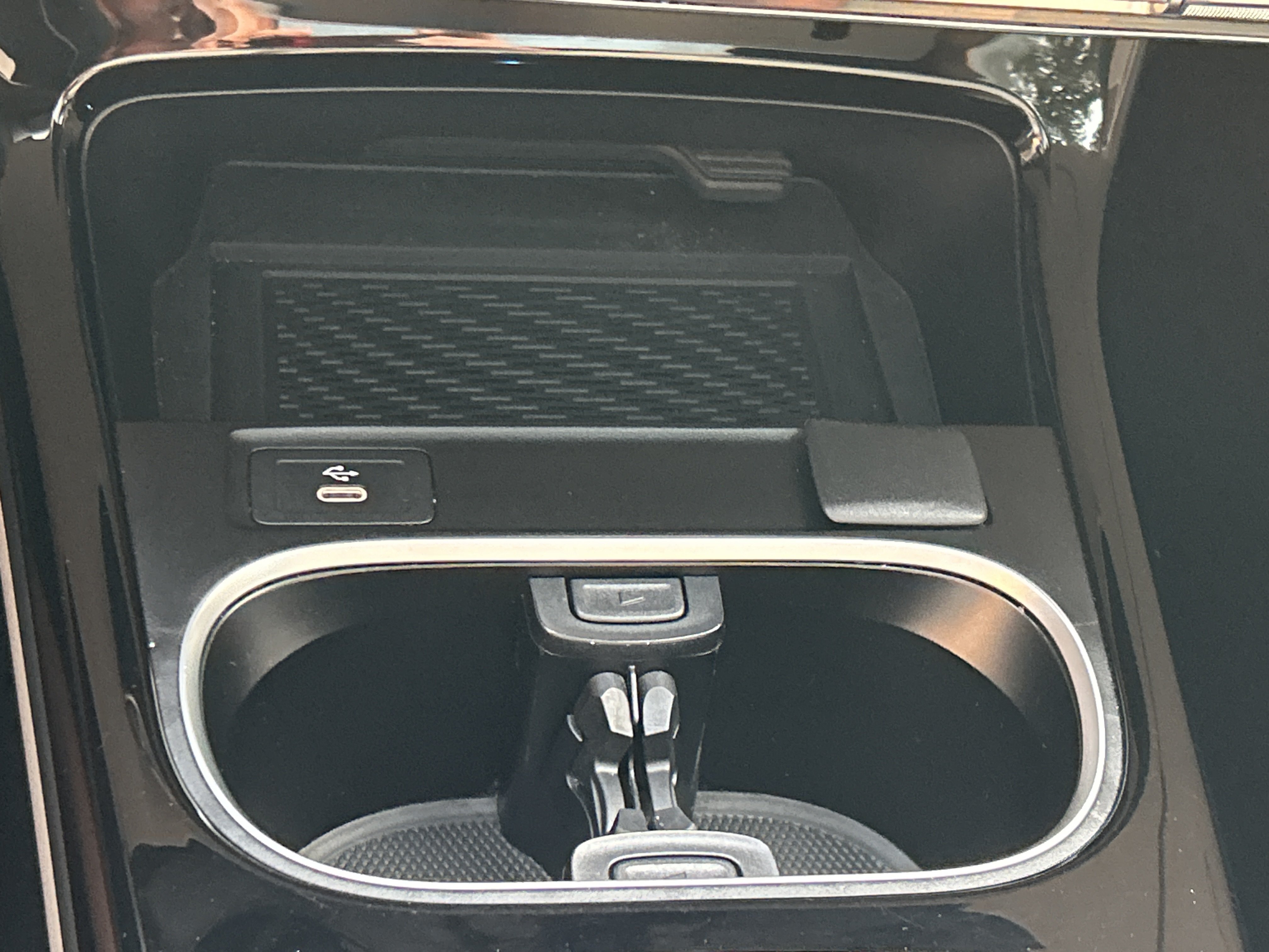 Certified 2024 Mercedes-Benz CLA 250 4MATIC image 33