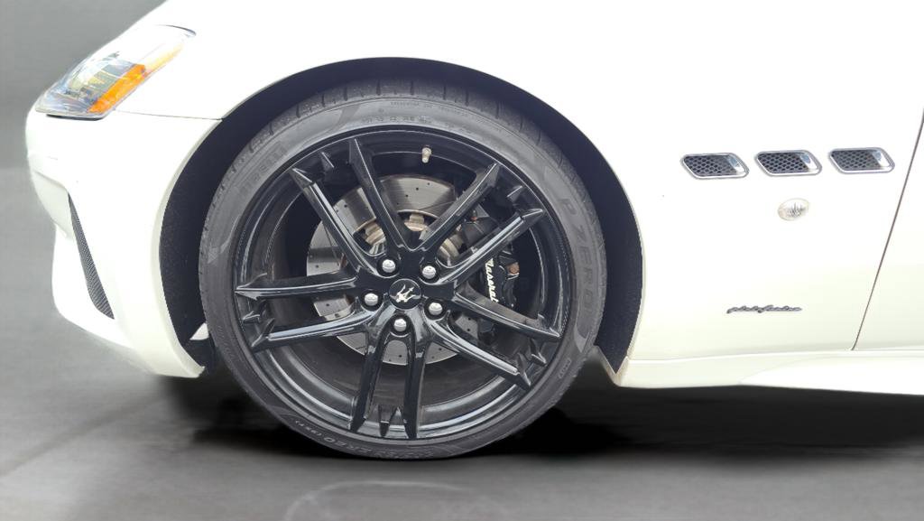 Used 2018 Maserati GranTurismo Sport image 23