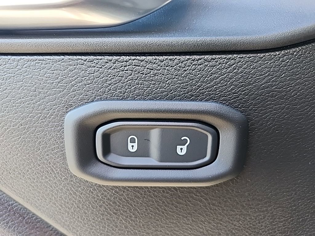 New 2026 Jeep Wrangler Sport AWD/4WD image 19