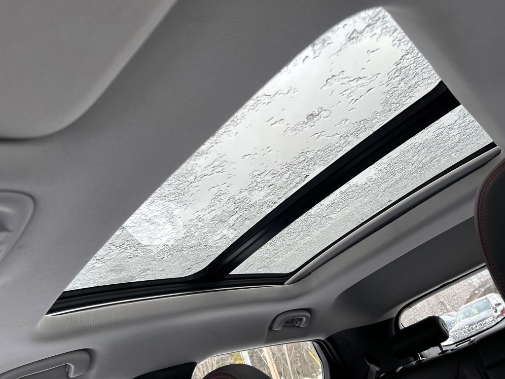 Used 2023 Chevrolet Bolt EUV Premier w/ Sun & Sound Package image 32