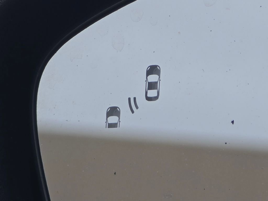 Used 2020 Ford Escape SEL image 5