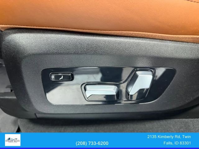 Used 2020 BMW X7 M50i w/ Dynamic Handling Package image 26