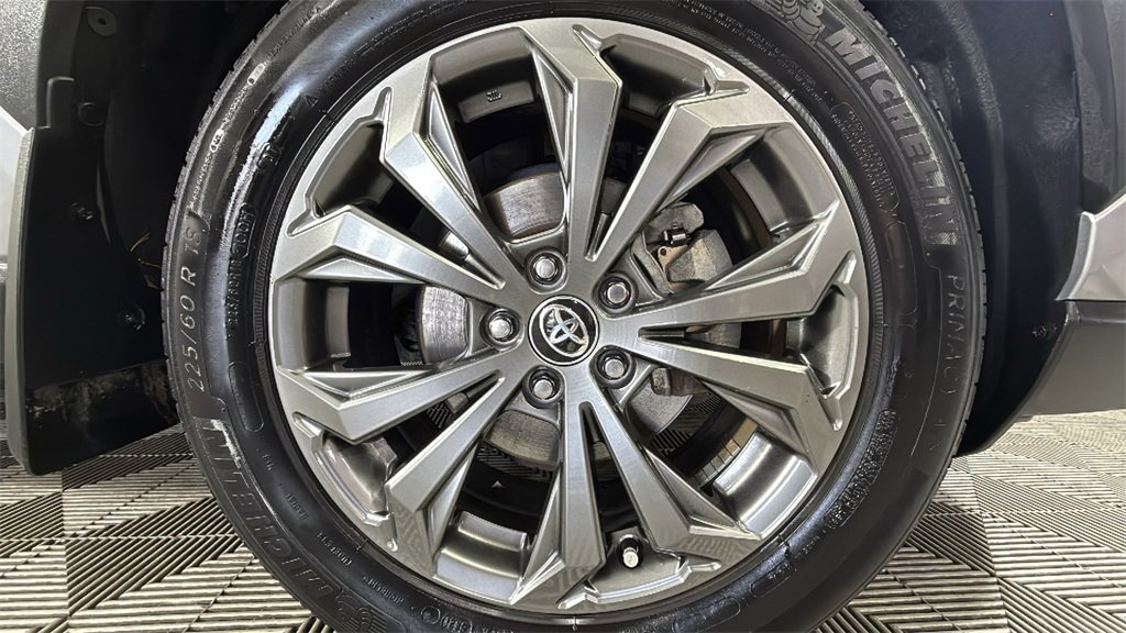 Used 2022 Toyota RAV4 Limited image 39