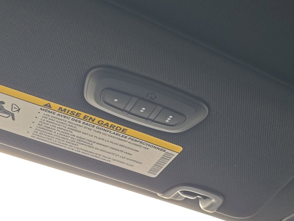 New 2026 Chrysler Pacifica Select image 33
