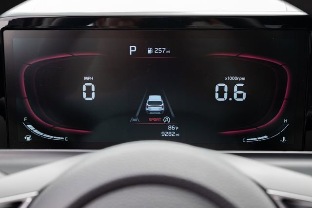 Used 2025 Kia Seltos LX AWD/4WD image 13