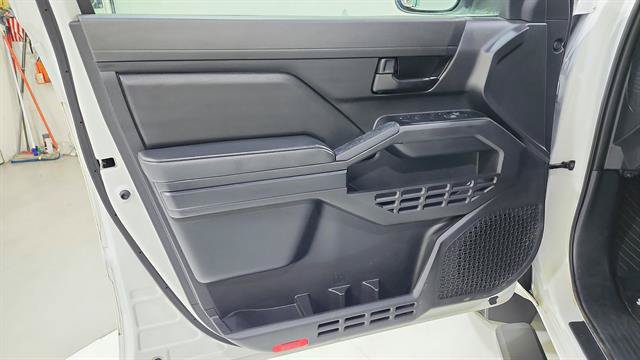 Used 2024 Toyota Tacoma SR RWD image 18