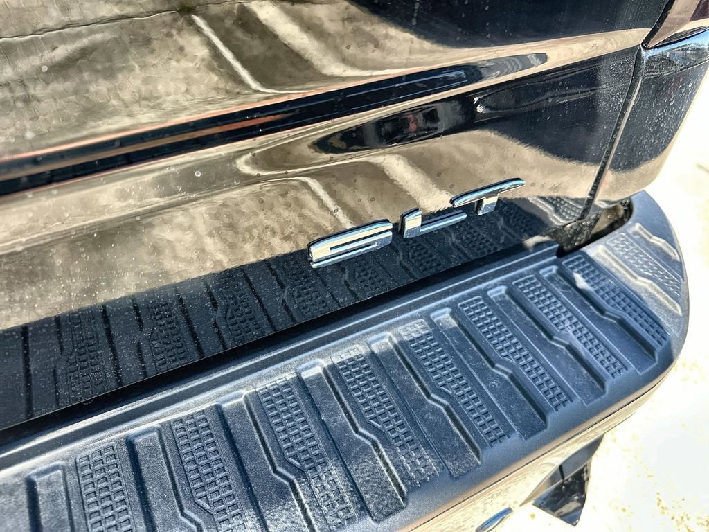 New 2026 GMC Sierra 1500 SLT AWD/4WD image 14