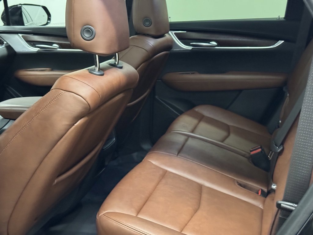 Used 2024 Cadillac XT5 Premium Luxury image 15