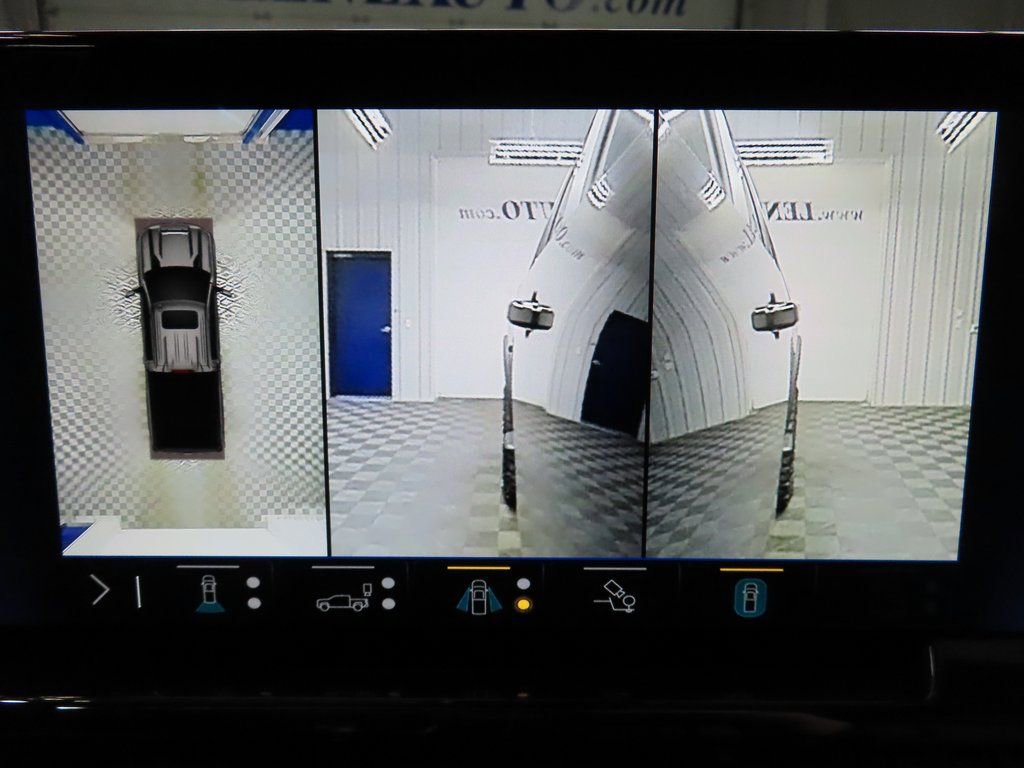 Used 2024 Chevrolet Silverado 2500 ZR2 w/ Technology Package image 23