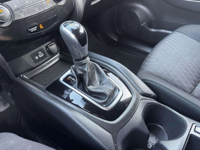 Used 2020 Nissan Rogue S w/ Special Edition Package image 29