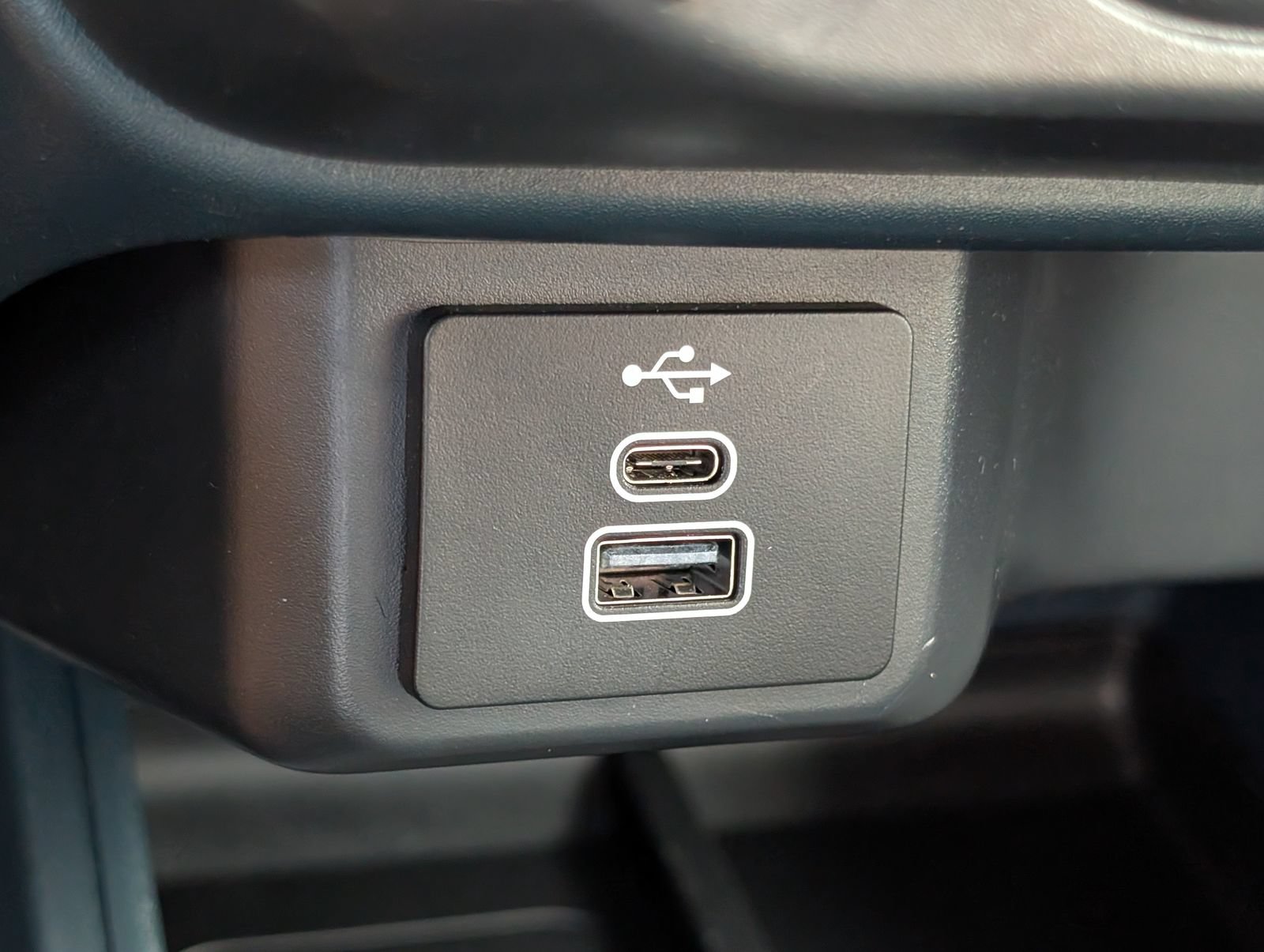 Used 2025 Ford Maverick XL w/ 4K Tow Package AWD/4WD image 23