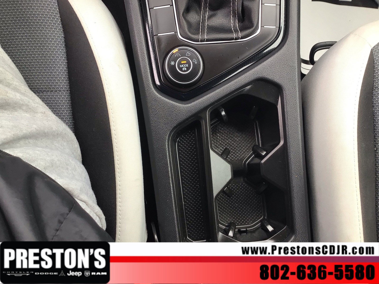 Used 2025 Volkswagen Taos S AWD/4WD image 25