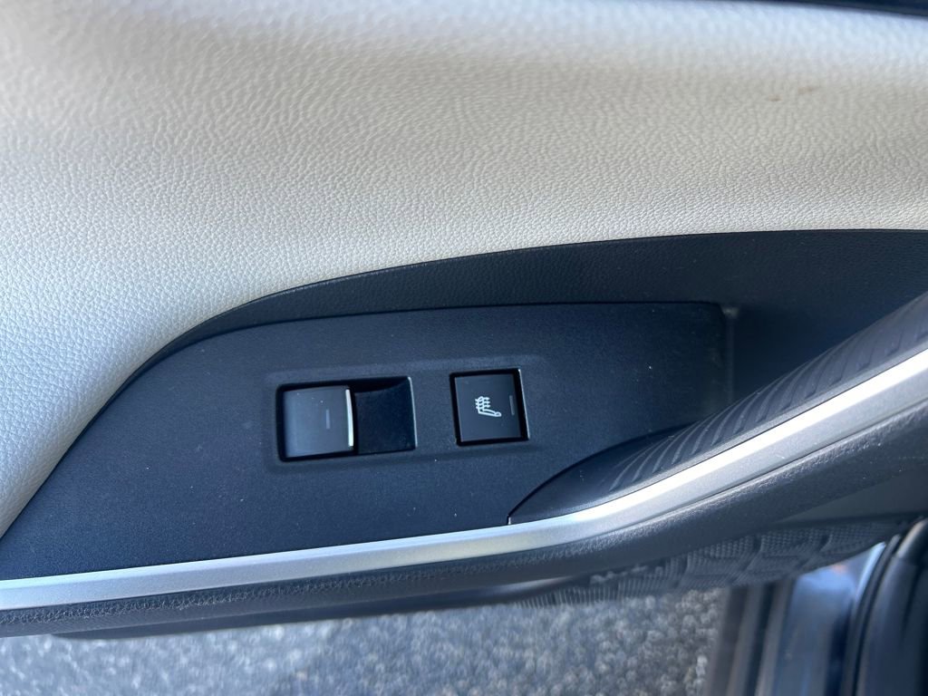 Used 2023 Toyota RAV4 Limited image 38