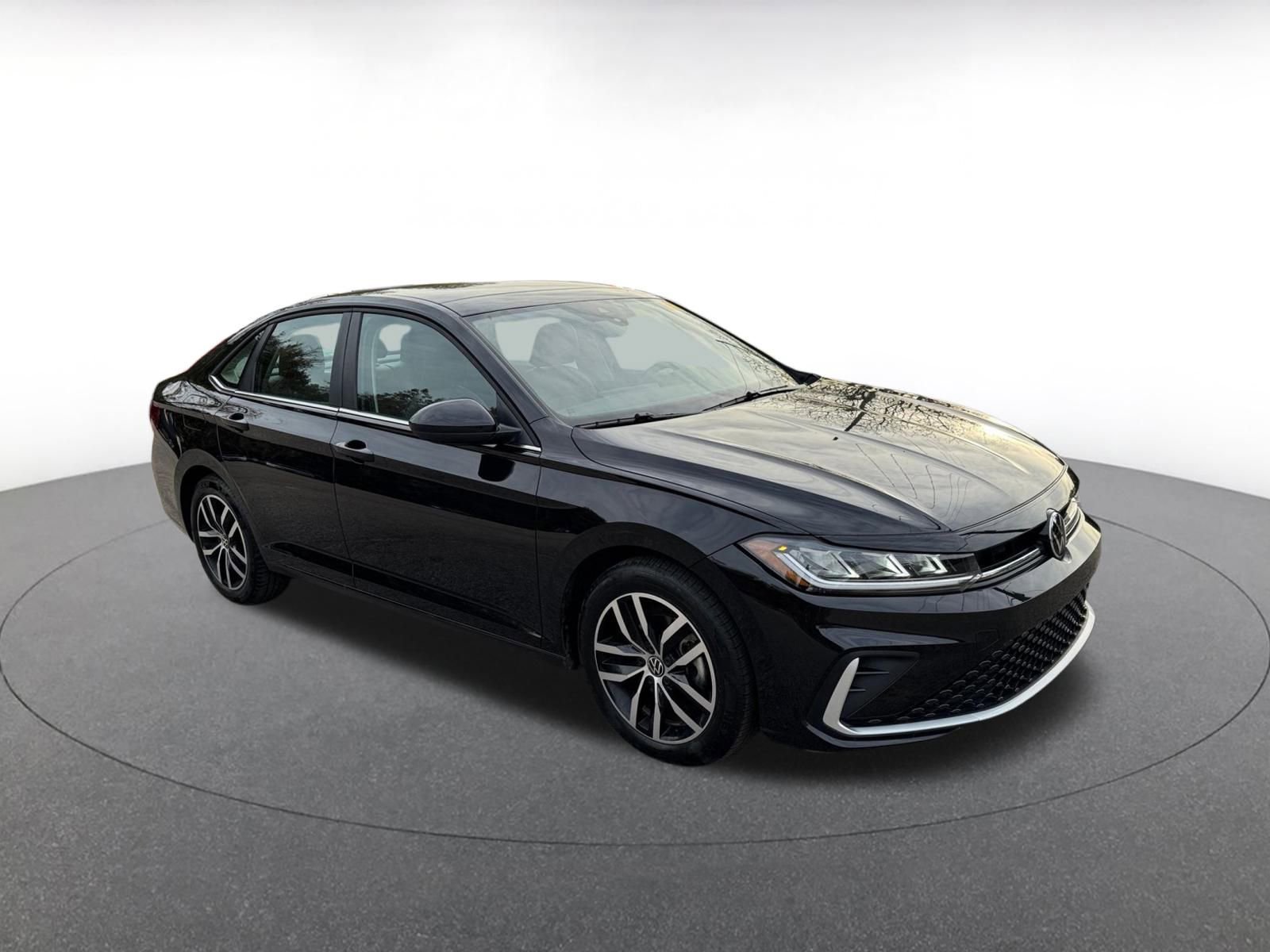 Used 2025 Volkswagen Jetta SE