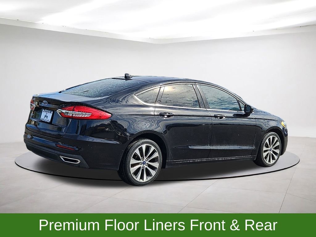 Used 2020 Ford Fusion SE image 7