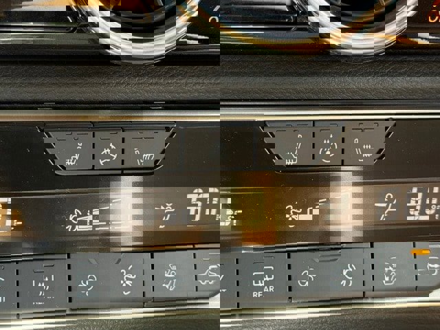 New 2025 Nissan Sentra SV w/ SV Premium Package image 32