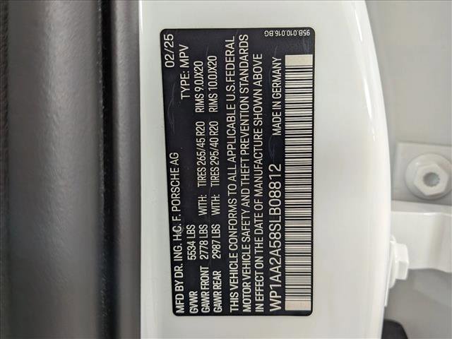 Certified 2025 Porsche Macan Turbo image 29