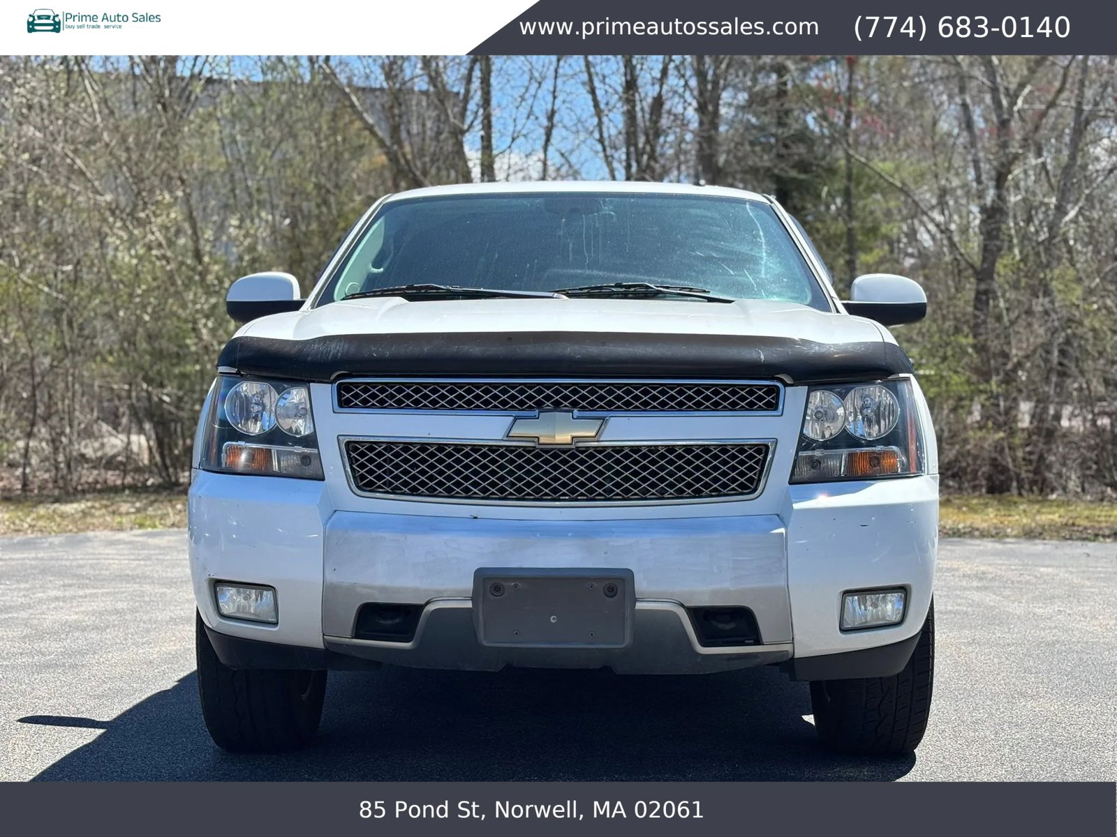Used 2011 Chevrolet Tahoe LT w/ Luxury Package AWD/4WD image 4