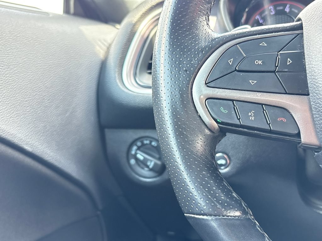 Used 2019 Dodge Challenger R/T w/ Driver Convenience Group RWD image 7