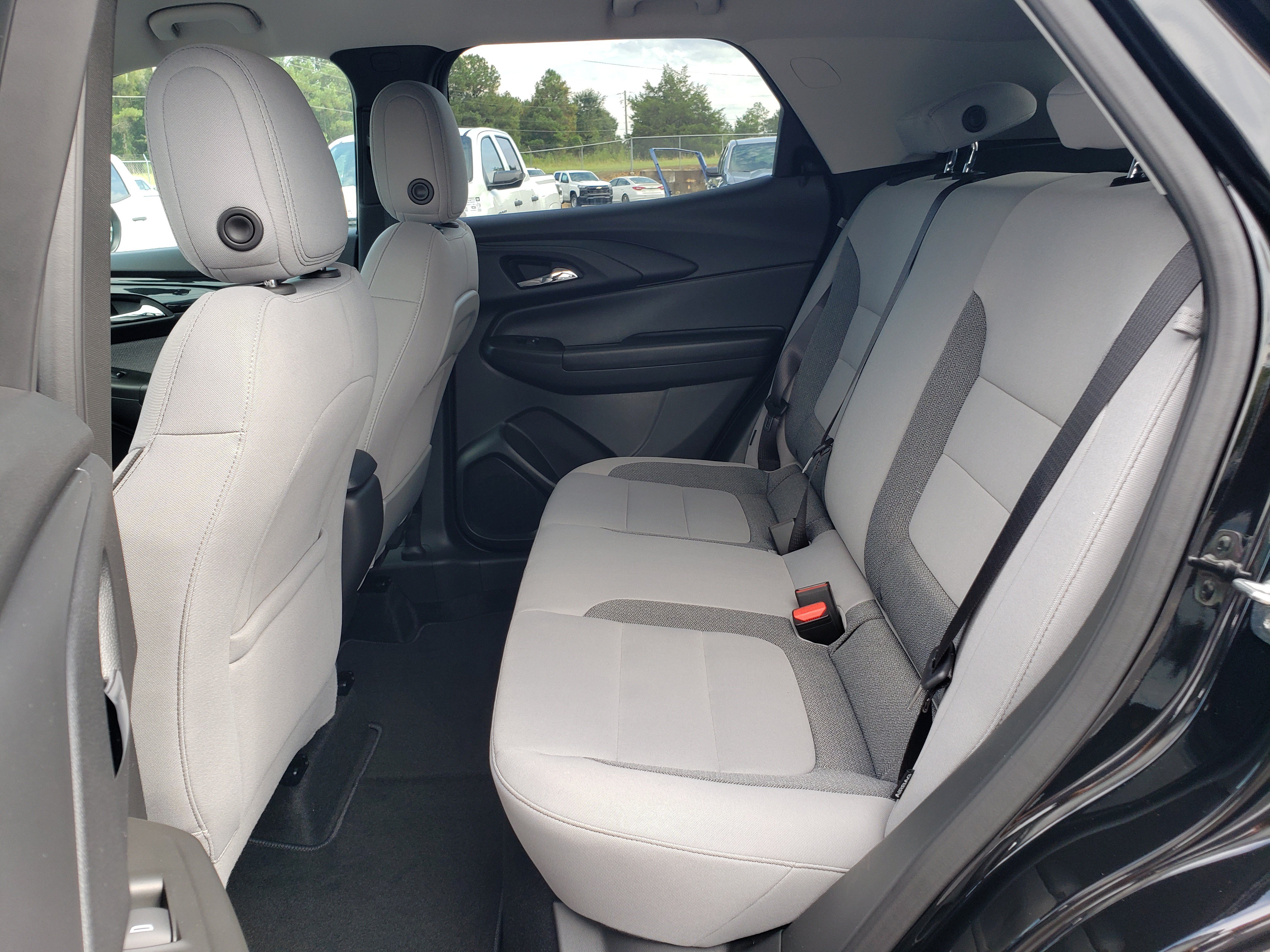 New 2026 Chevrolet TrailBlazer LS w/ LS Convenience Package FWD image 32