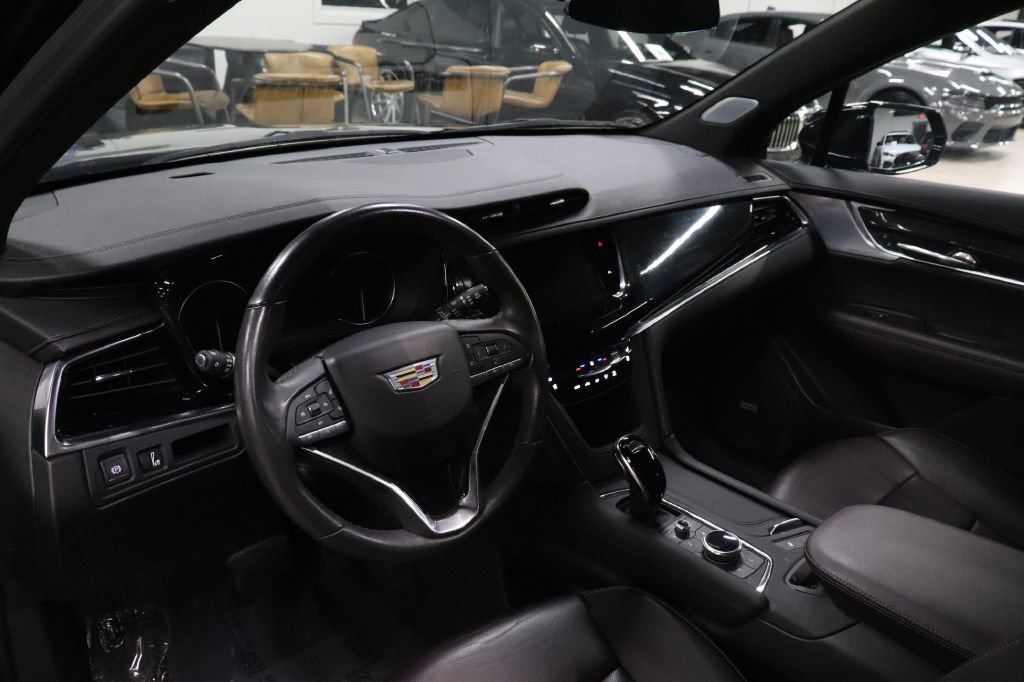 Used 2024 Cadillac XT6 Premium Luxury w/ LPO, Floor Liner Package image 13