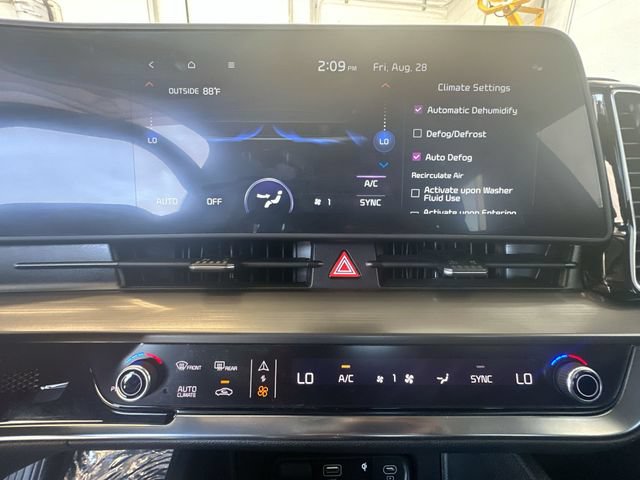 Used 2023 Kia Sportage EX AWD/4WD image 21
