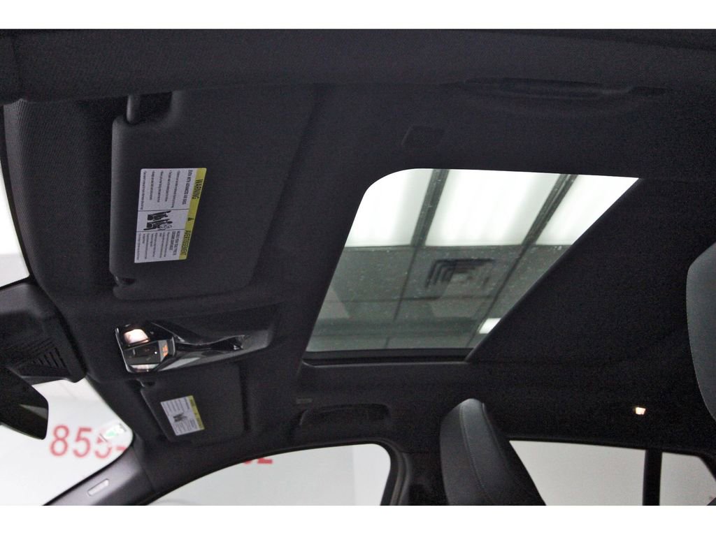Used 2026 BMW X2 xDrive28i AWD/4WD image 25