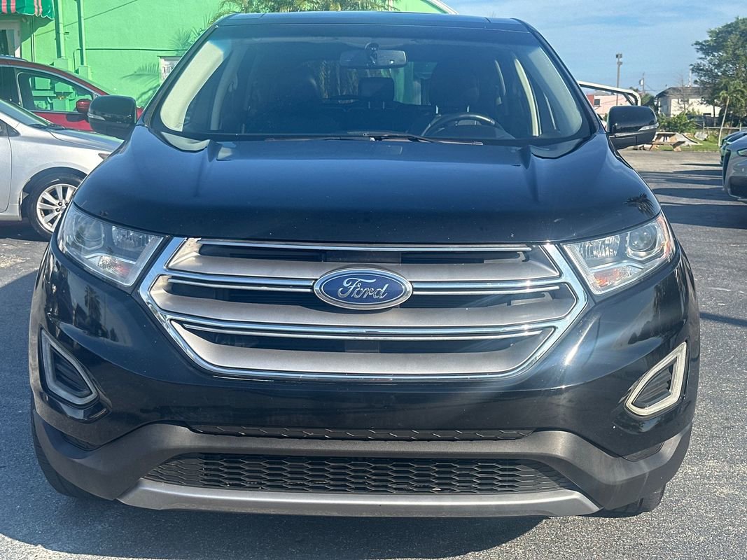Used 2018 Ford Edge Titanium w/ Equipment Group 301A image 8