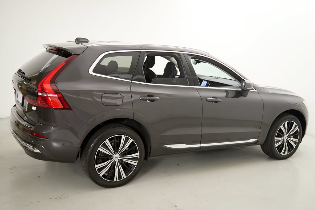 Certified 2023 Volvo XC60 T8 Ultimate w/ Climate Package AWD/4WD image 9
