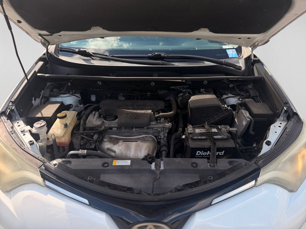 Used 2017 Toyota RAV4 XLE FWD image 31
