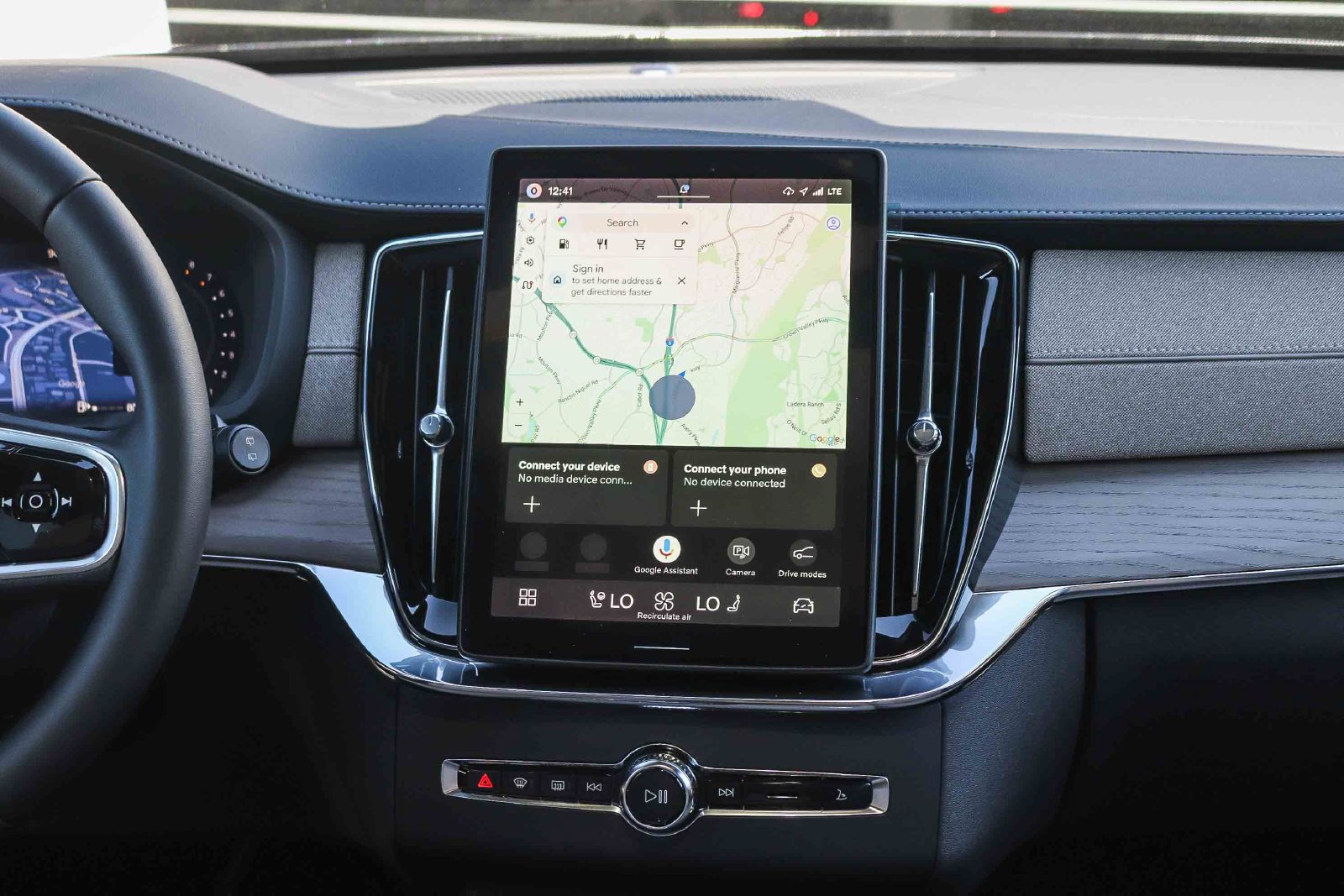 New 2027 Volvo XC90 B6 Plus AWD/4WD image 13