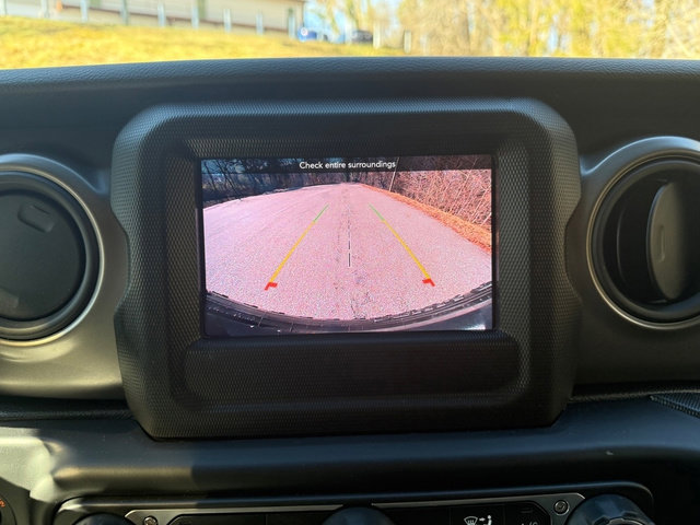 Used 2021 Jeep Wrangler Sport image 21