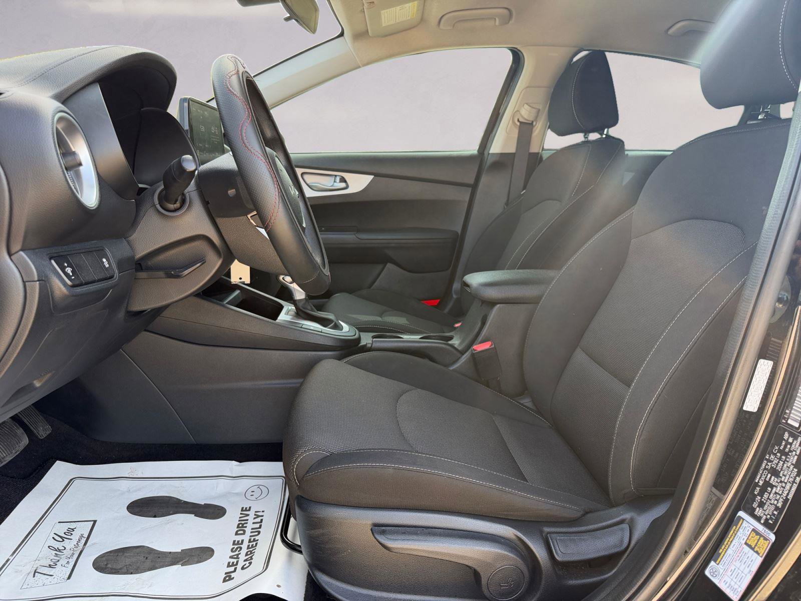 Used 2024 Kia Forte LX image 9