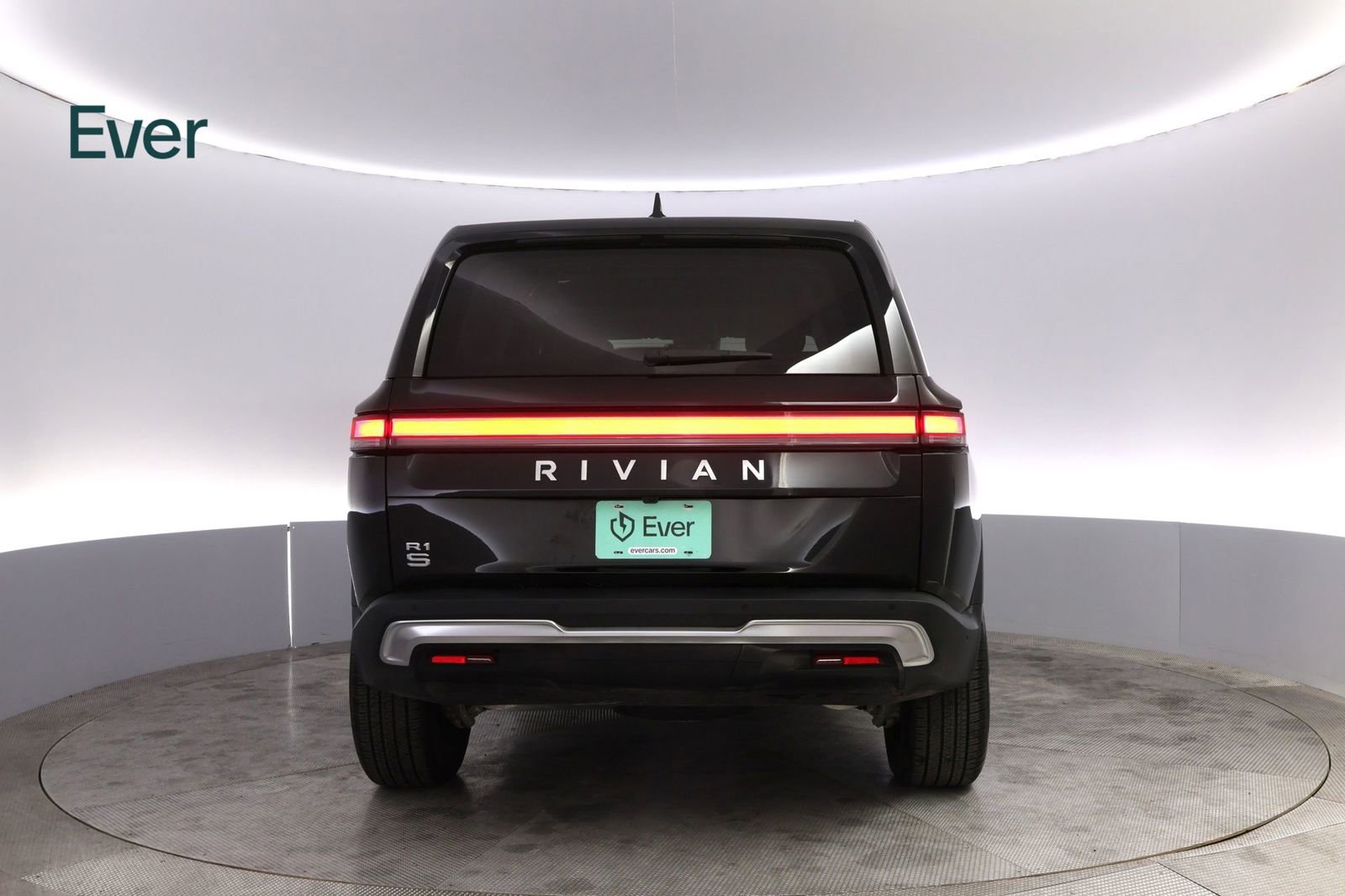 Used 2024 Rivian R1S Adventure AWD/4WD image 15
