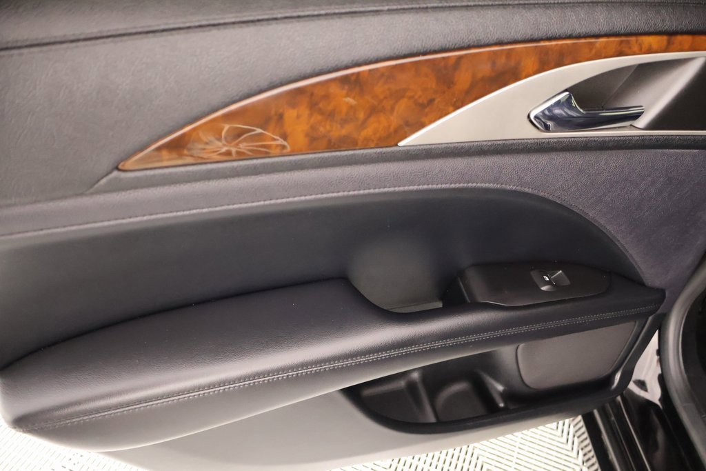 Used 2019 Lincoln MKZ Reserve w/ Reserve Plus Package image 17